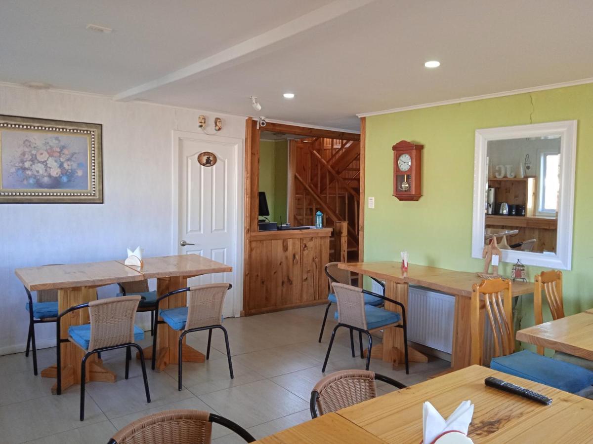 Hostal Jc Puerto Natales Exterior photo